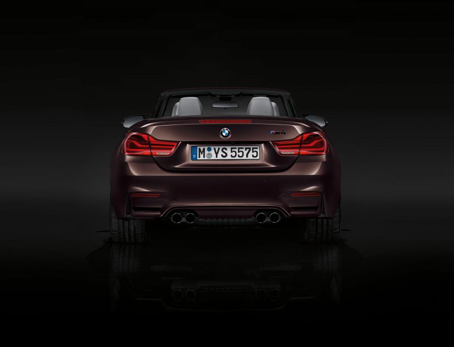  BMW M4 Convertible 2017 года  (WW) (фото 4 из 6)